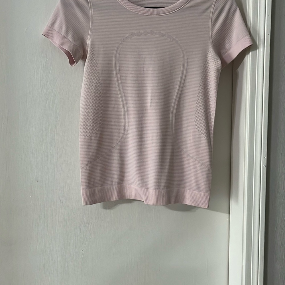 Lululemon Athletica Pink Fitted Short Sleeve Tee - Picture 9 of 9